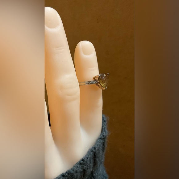 Yellow Tourmaline and diamond cut woman’s size 6 sterling silver vintage ring. - Picture 7 of 9